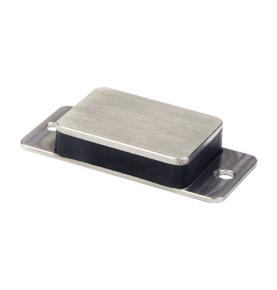 Inspektimi inteligjent industrial i inventarit që ndjek etiketat UHF RFID kundër metaleve