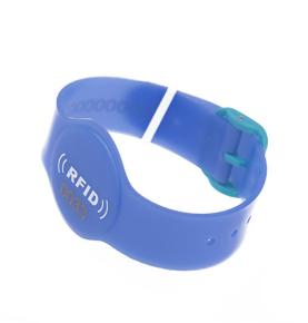 Shirit dore të personalizuar prej gome të butë RFID, material pelte, rrip dore