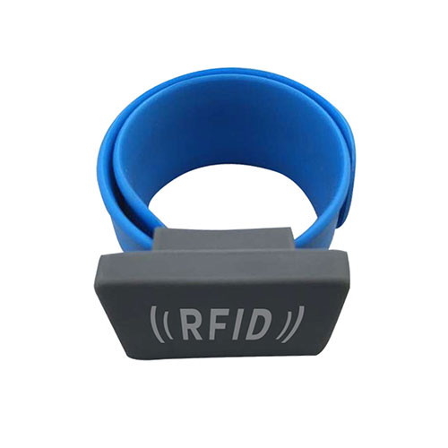 Water amusement park Wristckdlic RF<a href=https://rfid-life.com/product/ID-card-custom-induction-RFID-property-access-control-attendance-TK4100-chip-thick-card-125k-low-frequency-LF-member-white-card.html target='_blank'>ID Card</a> Shkronja 3