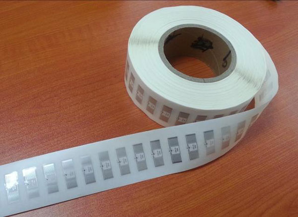 Etiketë elektronike UHF etiketë UHF etiketë elektronike RFID5 e lagur RFglaj